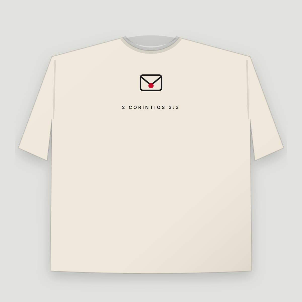 Camiseta “Carta Viva”, modelo Oversized, frente: Envelope com lacre e "2 Coríntios 3:3"